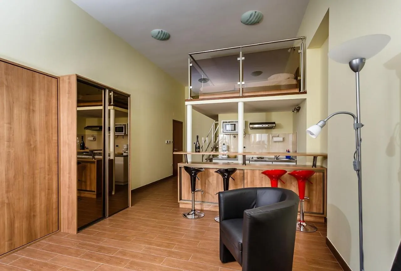 Central Apartments Near The Beach Malinska