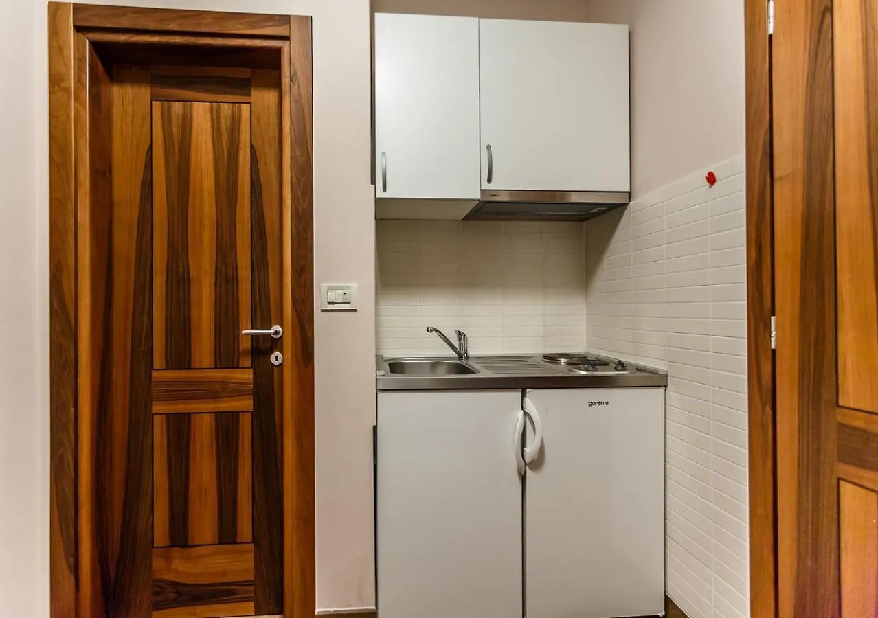 Guest house Central Apartments Near The Beach Malinska
