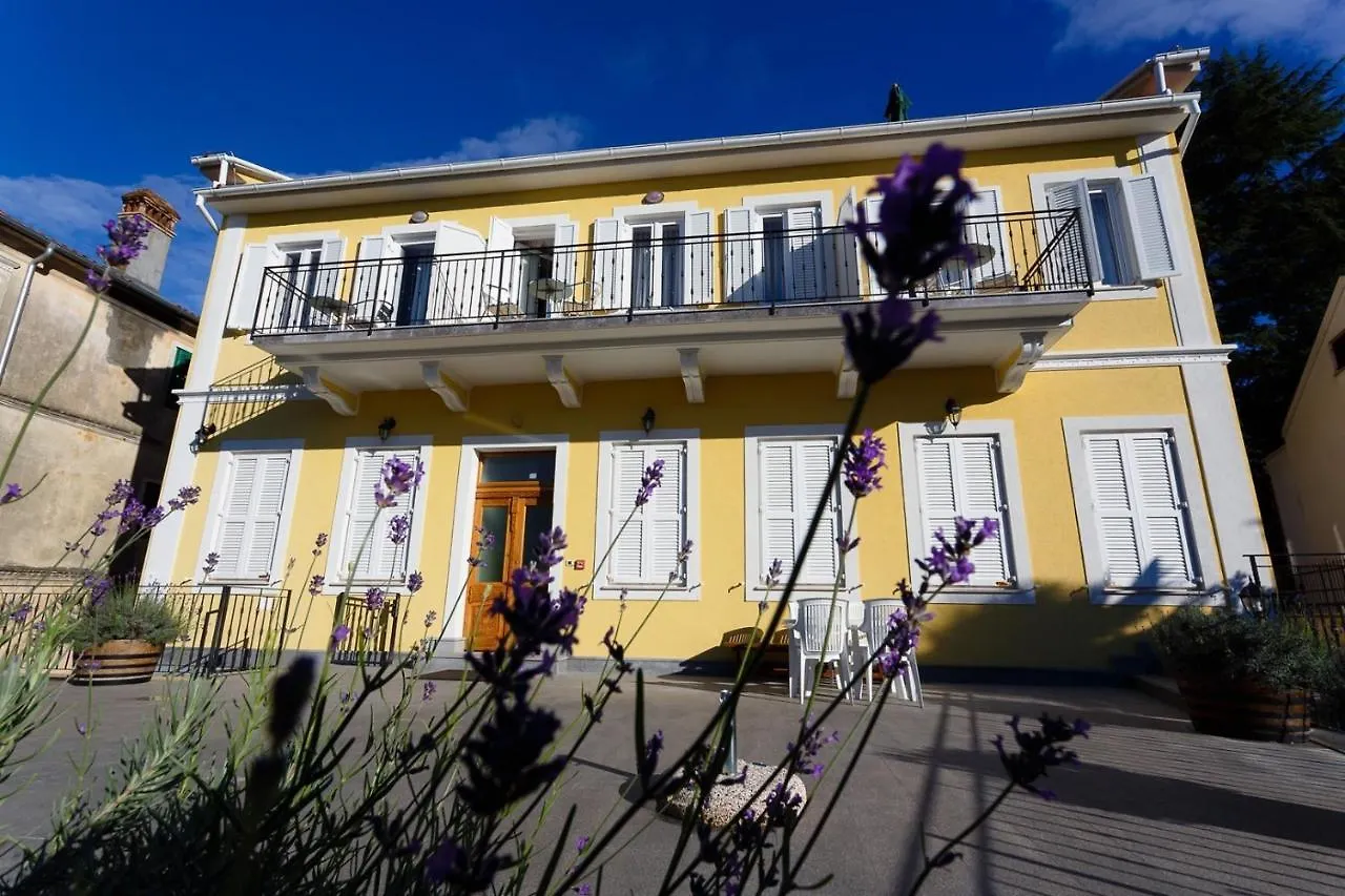 Central Apartments Near The Beach Malinska