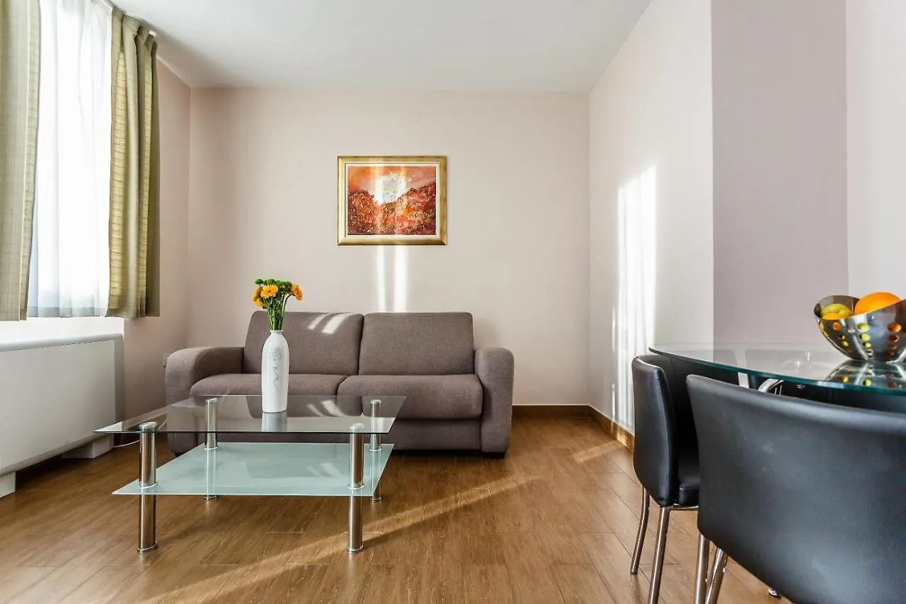 Central Apartments Near The Beach Malinska 0*,