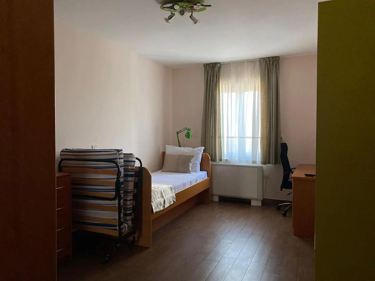 Central Apartments Near The Beach Malinska