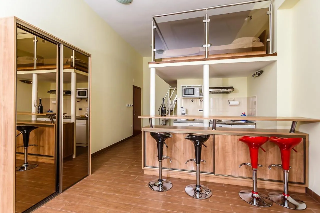 Central Apartments Near The Beach Malinska