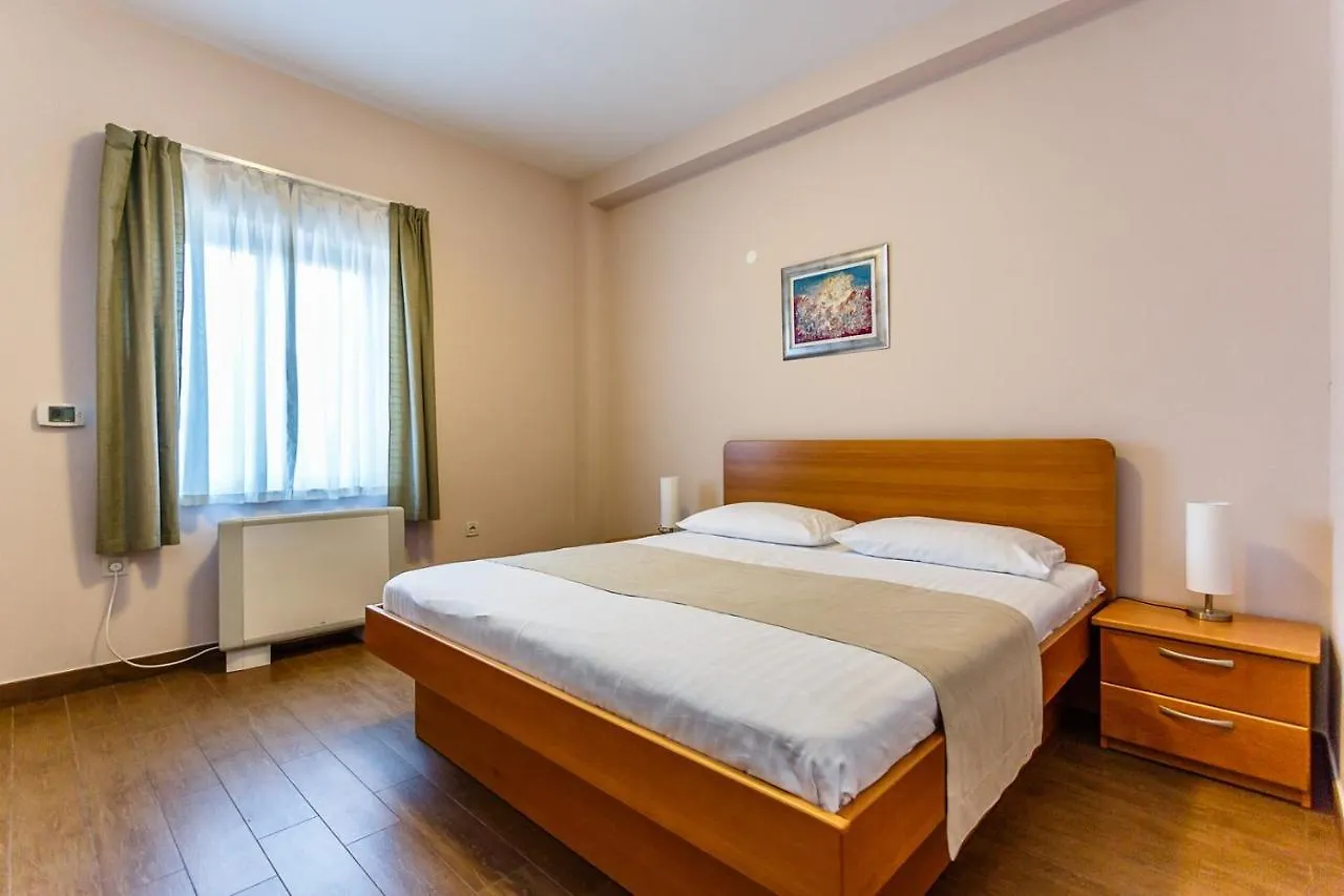 Guest house Central Apartments Near The Beach Malinska