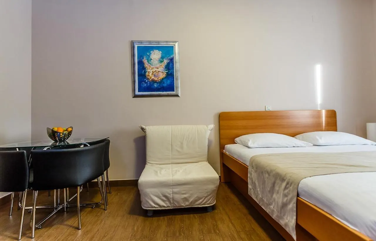 Central Apartments Near The Beach Malinska Croatia