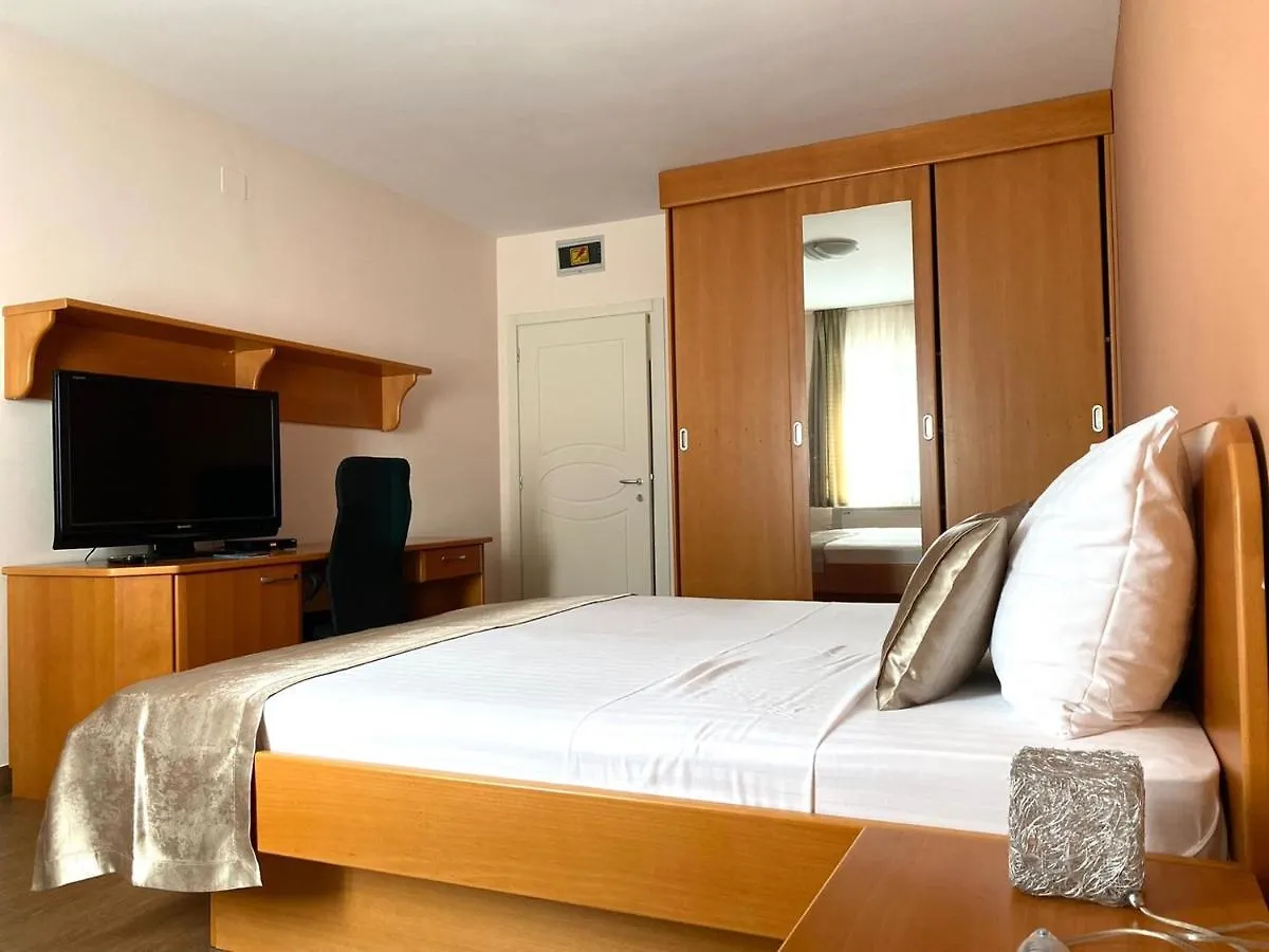 Central Apartments Near The Beach Malinska